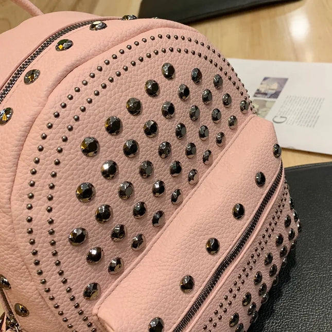 Schwarzer Leder Rucksack für Damen – Dein Begleiter für Alltag & Schule