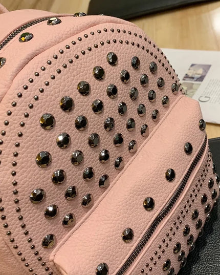 Schwarzer Leder Rucksack Damen mit Nieten – Für Schule & Alltag