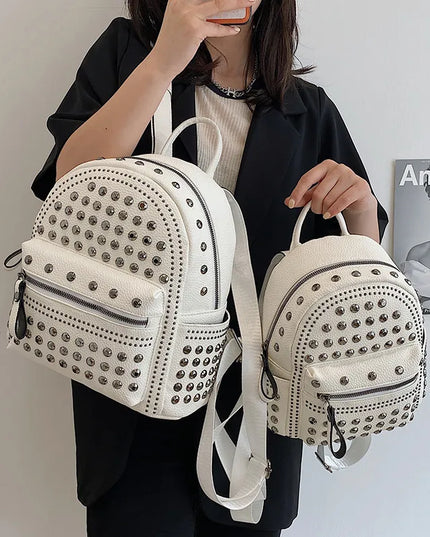 Schwarzer Leder Rucksack Damen mit Nieten – Für Schule & Alltag