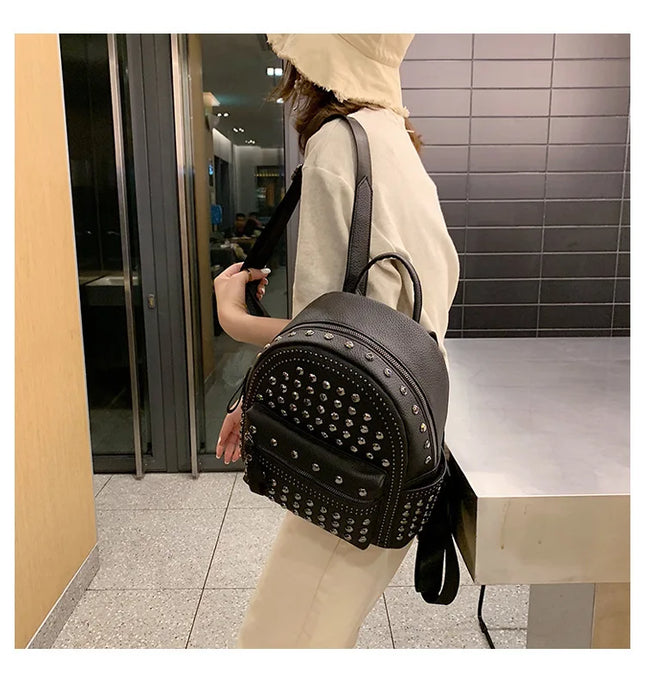Kleiner Leder Rucksack Schwarz für Damen – Alltag, Schule & Reise