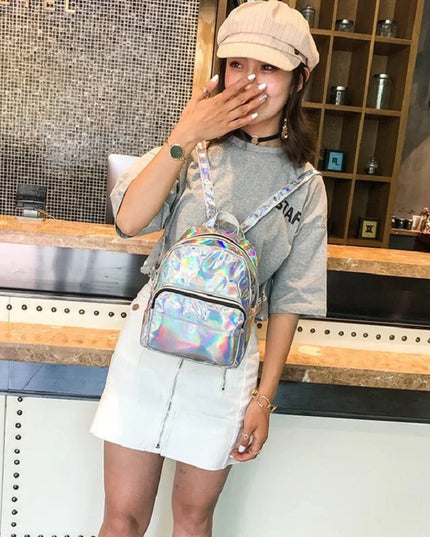 Glänzender Laser Rucksack Silber – Dein Lederrucksack-Look für Schule & Freizeit