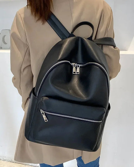 Schwarzer Damen Rucksack im Leder-Look – Groß für Uni & Reise