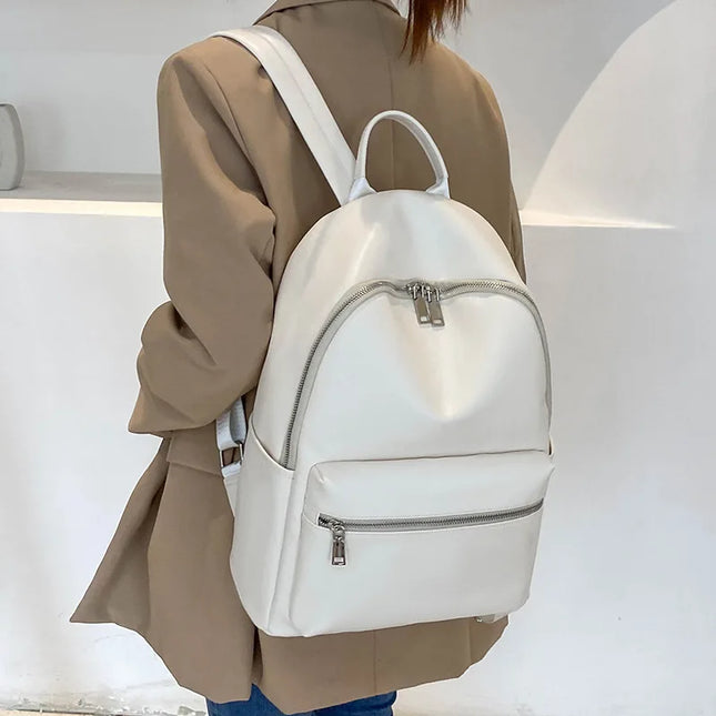 Damen Lederrucksack Schwarz – Geräumig & Vielseitig für Uni & Reise