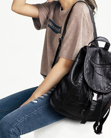 Schwarzer Lederrucksack für Damen – Dein Begleiter für Alltag & Reisen