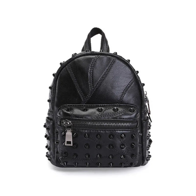 Damen Leder Rucksack Schwarz – Klein, Nieten, Alltag & Reise