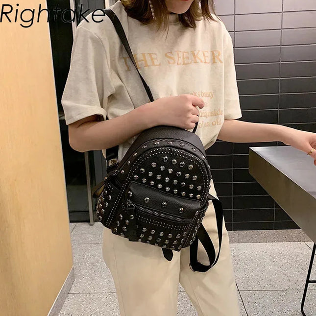 Schwarzer Leder Rucksack für Damen – Klein, stilvoll & alltagstauglich