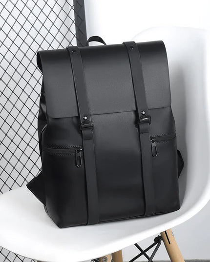Schwarzer Lederrucksack für Herren | Laptop & Reise Begleiter